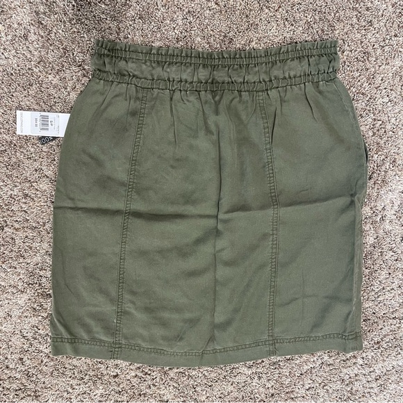 NWT Dex Olive Green Wash Lightweight Mini Skirt Size Small - Picture 2 of 8